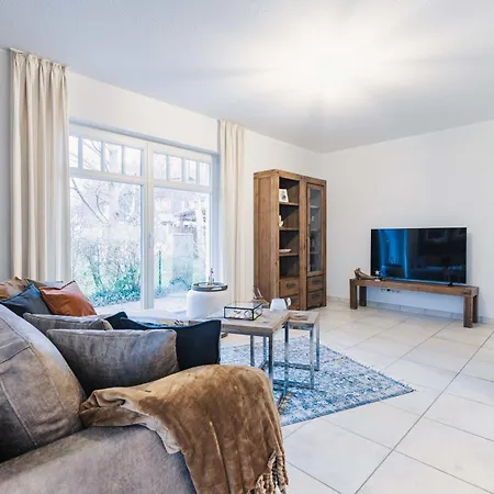 Haus Silbermoewe מלון זינקסט